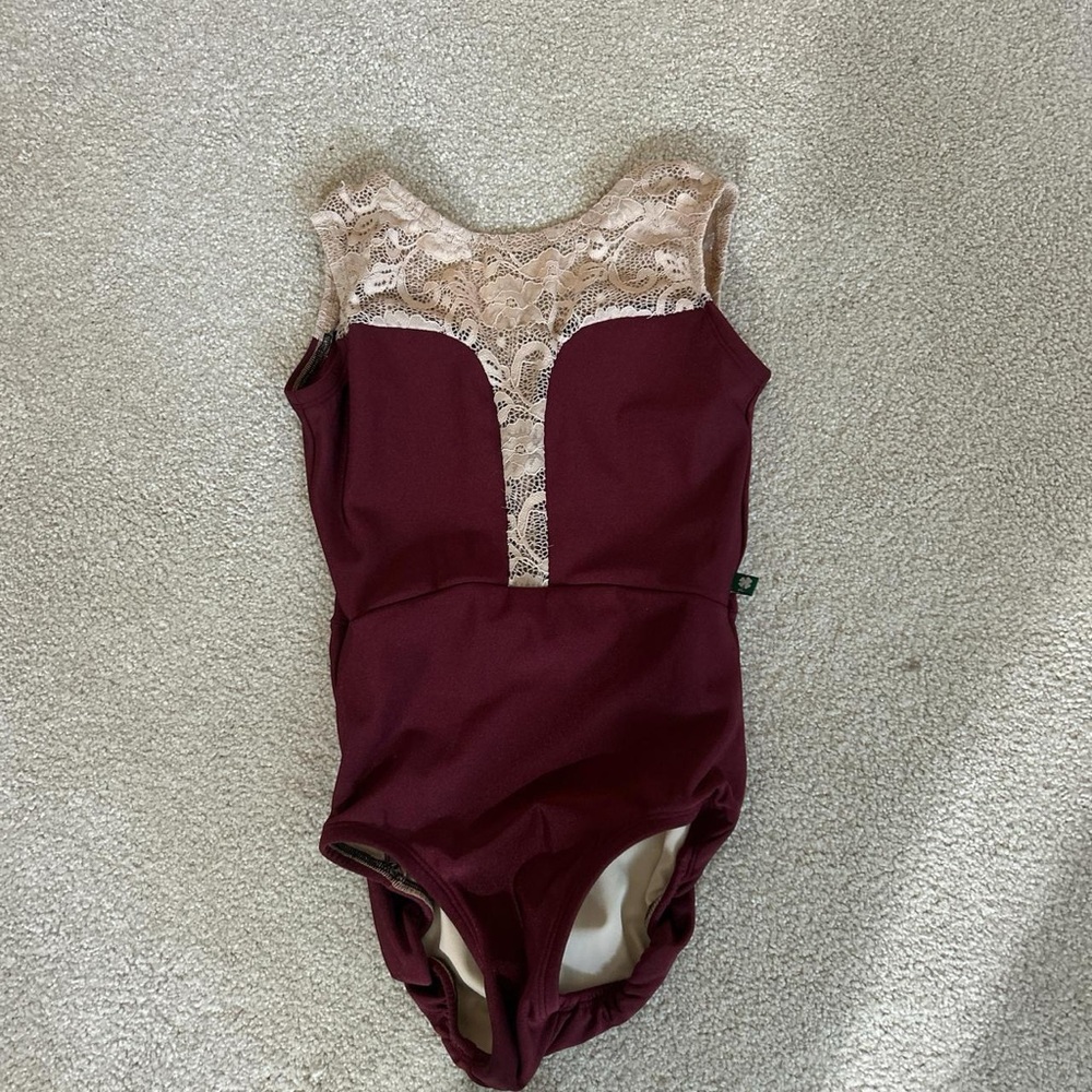 luckyleo size small
